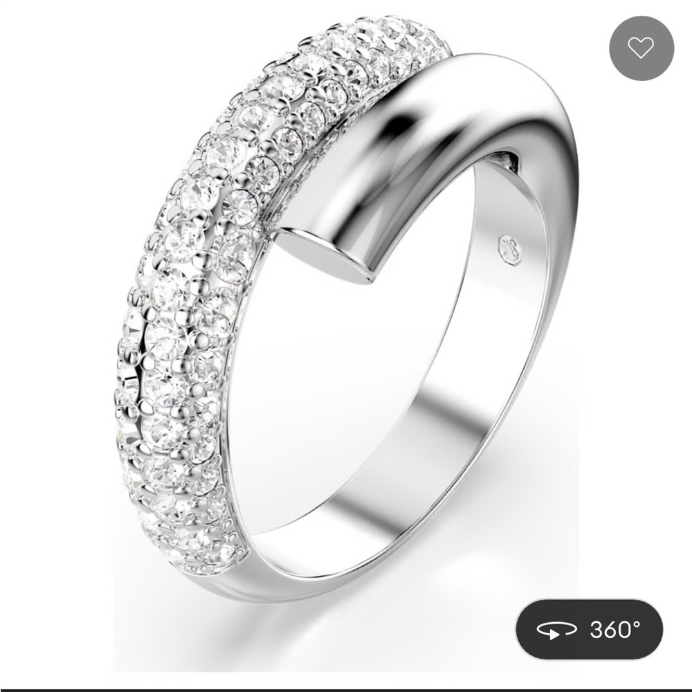 New Swarovski Dextera Crystal Ring
